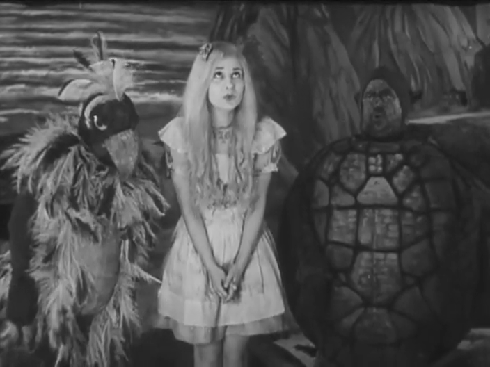 Alice’s Adventures in Wonderland - Through the Years | Region-Free (Blu-Ray) - Image 3